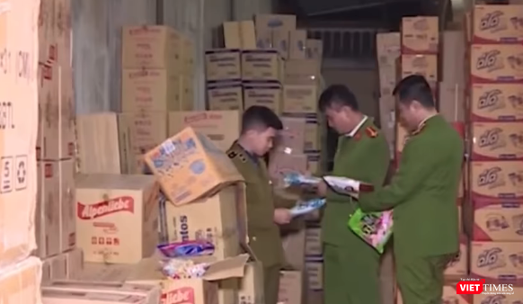 Cơ quan chức năng thực hiện công tác kiểm tra