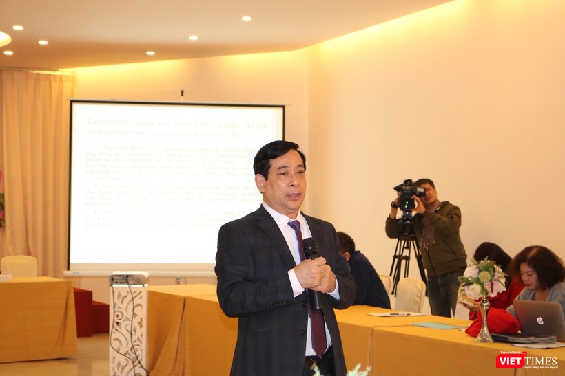 PGS. TS. Lương Ngọc Khuê phát biểu tại hội thảo PGS. TS. Lương Ngọc Khuê phát biểu tại hội thảo