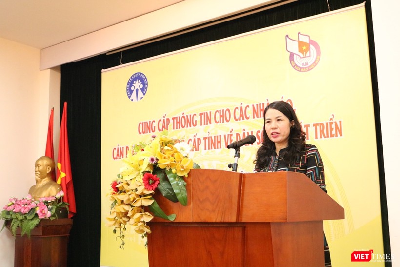 ThS. Đỗ Thị Hồng – Phó Vụ trưởng Vụ Truyền thông – Giáo dục (Tổng cục Dân số - Kế hoạch hóa gia đình) ThS. Đỗ Thị Hồng – Phó Vụ trưởng Vụ Truyền thông – Giáo dục (Tổng cục Dân số - Kế hoạch hóa gia đình)