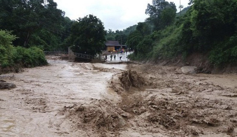 Bão lũ gây thiệt hại nặng nề cho người dân (Ảnh: Trung tâm Dự báo Khí tượng Thuỷ văn Quốc gia)