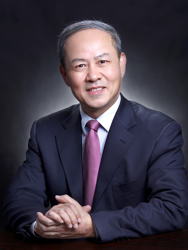 Ông Lâm Cương là giáo sư khoa học chính trị tại Đại học giao thông Thượng Hải cho rằng Mỹ-Trung có quan hệ phụ thuộc lẫn nhau nên mối quan hệ giữa hai nước không thể quá tồi tệ. Ông Lâm Cương là giáo sư khoa học chính trị tại Đại học giao thông Thượng Hải cho rằng Mỹ-Trung có quan hệ phụ thuộc lẫn nhau nên mối quan hệ giữa hai nước không thể quá tồi tệ.