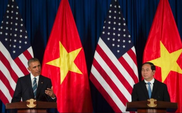 Tổng thống Hoa Kỳ Obama và Chủ tịch nước Trần Đại Quang tại Phủ Chủ tịch ở Hà Nội ngày 23/5/2016.