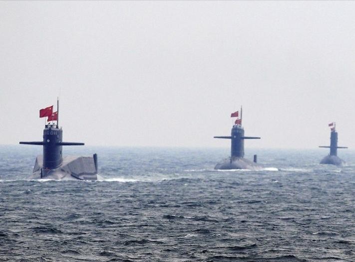Quân đội Trung Quốc tổ chức lễ duyệt binh ở vùng biển Thanh Đảo. Nguồn ảnh: Reuters/Đa Chiều.