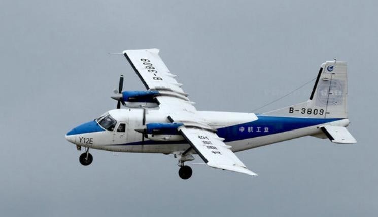 Máy bay vận tải đa dụng, 2 động cơ, hạng nhẹ Y-12. Ảnh: Thời báo Hoàn Cầu, Trung Quốc.