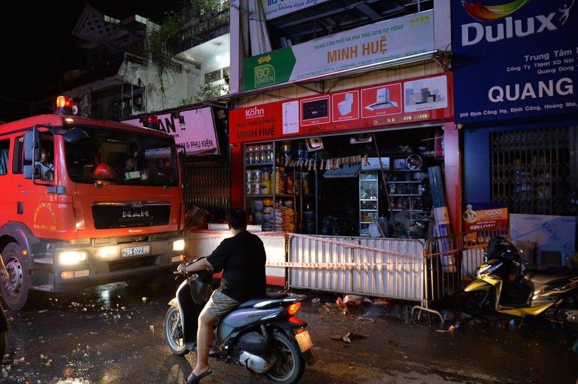 Ngôi nhà xảy ra hỏa hoạn. Anh 3.jpeg