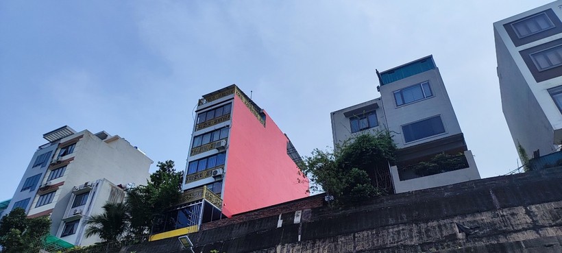 Bức tường nhà anh Nhất ở thời điểm hiện tại. Anh 3.jpeg
