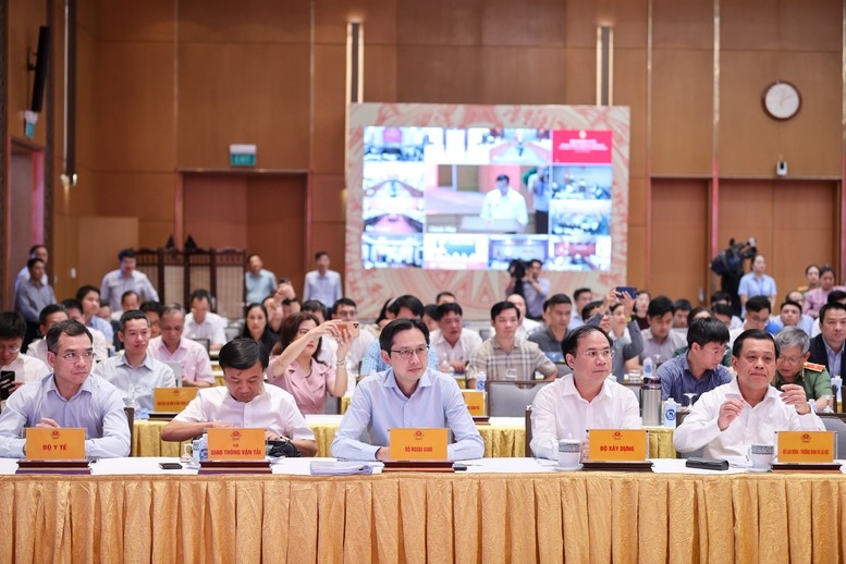Các đại biểu tham dự Hội nghị. (Ảnh: VGP/Nhật Bắc) Anh 2.jpg