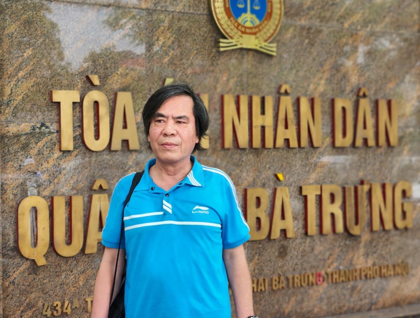 Ông Dương Thế Hảo tại TAND quận Hai Bà Trưng. Ảnh: L.N. Anh 1.jpeg