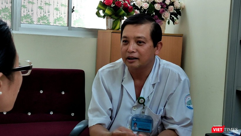 Bác sĩ Nguyễn Thanh Phong - Trưởng Khoa Nhiễm D (BV Bệnh Nhiệt đới TP HCM). Ảnh: Hòa Bình