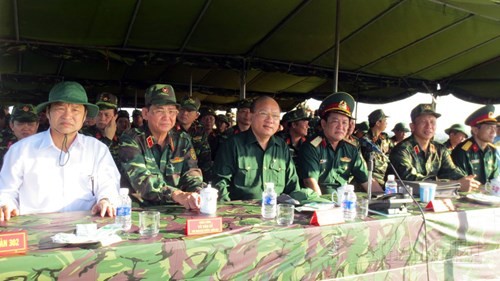 Diễn tập quân sự: Chống các tàu trang bị vũ khí hạng nặng đổ bộ từ biển ảnh 1