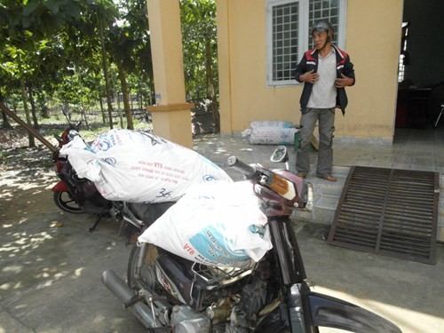 Bắt vụ vận chuyển 72 kg đỉa sấy khô từ Campuchia vào Việt Nam ảnh 1