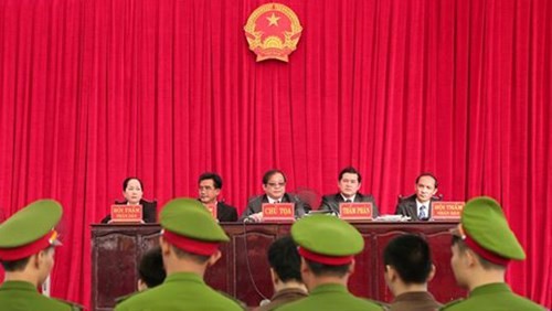 Xét xử vụ thảm sát ở Bình Phước: Dương và Tiến bật khóc khi bị đề nghị án tử hình ảnh 10