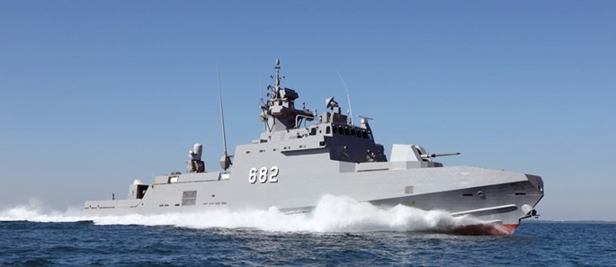 Xem tàu Rolldock Star chở 2 tàu tên lửa từ Mỹ về Ai Cập ảnh 4