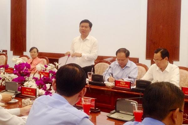 Bí thư thành ủy TP HCM Đinh La Thăng tại cuộc họp thành ủy đầu năm. Ảnh: SGGP