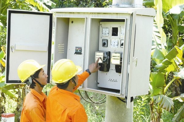 Ngành điện lại muốn thay đổi cách thức điều chỉnh giá bán lẻ điện - Ảnh:TL