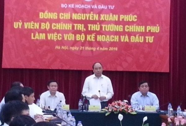 Thủ tướng “không chấp nhận tiếp tục giảm tăng trưởng kinh tế"