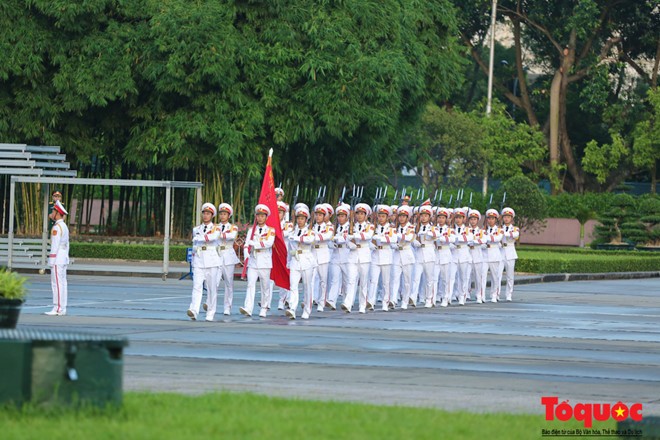 Thiêng liêng nghi lễ chào cờ ở Quảng trường Ba Đình ngày Quốc khánh 2/9 ảnh 6