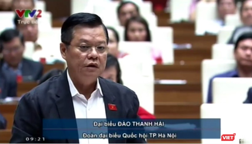 Đại tá Đào Thanh Hải - Phó Giám đốc thành phố Công an Hà Nội – đã phát biểu tại Quốc hội sáng 7/11. Ảnh cắt từ clip