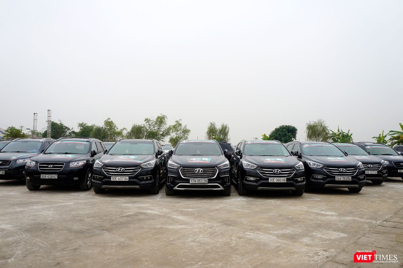 Dàn xe Hyundai SantaFe hùng hậu chào đón sinh nhật CLB tròn 4 tuổi ảnh 5