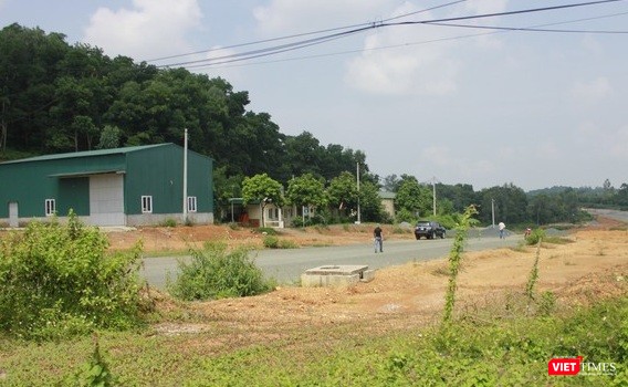 Năm 2018, thị trường bất động sản sốt đất nền.