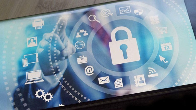 Quyền riêng tư đang là vấn đề được rất nhiều người dùng smartphone quan tâm (Ảnh: Google)