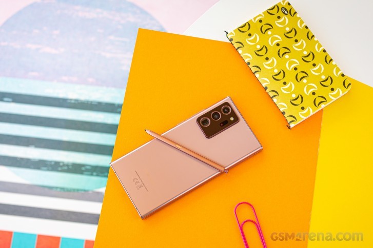 Samsung Galaxy Note 20 Ultra 5G sở hữu mặt lưng được làm nhám tinh tế (Ảnh: GSMarena)