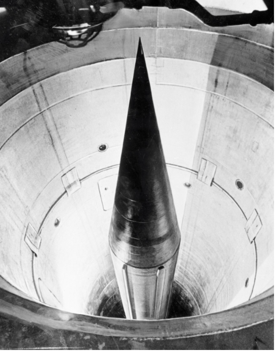 Hệ thống &quot;Bàn tay chết chóc&quot; được điều khiển tự động (Ảnh: RBTH)