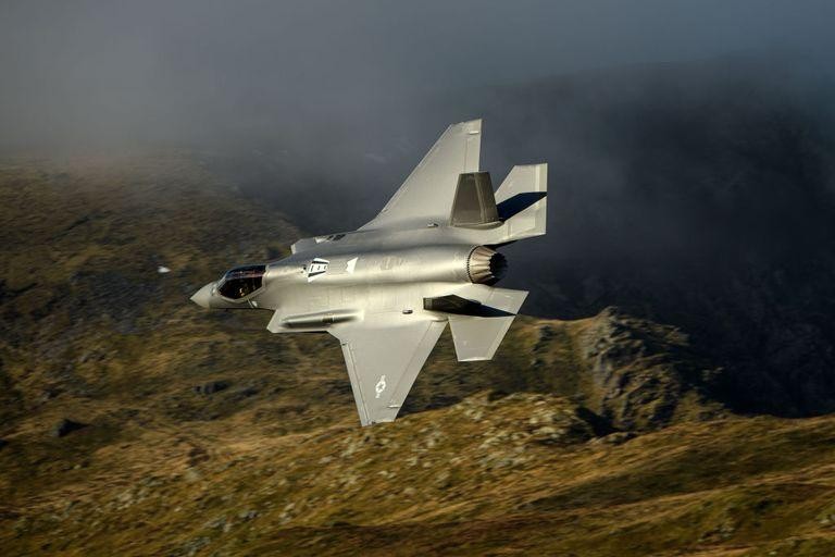 Máy bay chiến đấu F-35 (Ảnh: Popular Mechanics)