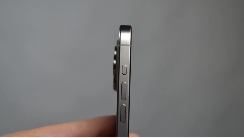 iPhone 15 Pro Max 5.png