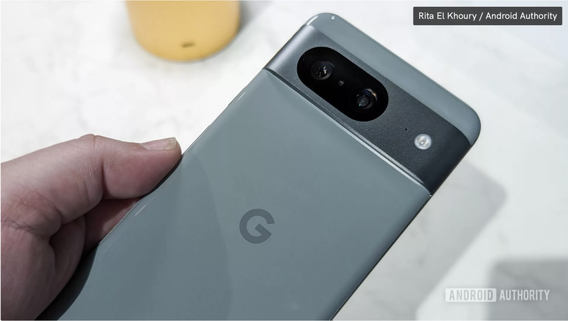 Pixel 7a vs Pixel 8 2.png