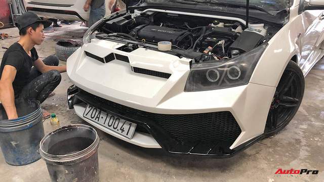 Phần cản được tự thiết kế. Ảnh: AutoPro